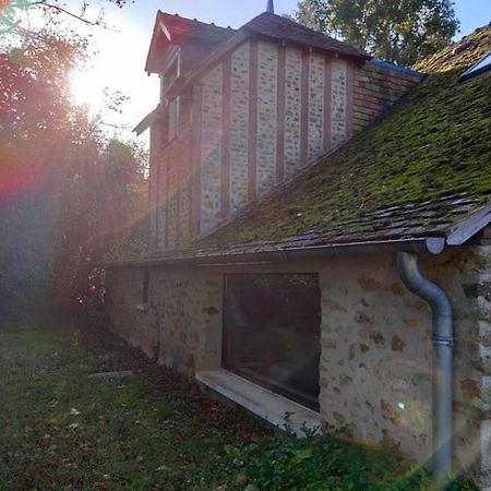 "Reves De Gamins", Gite De Campagne "La Camusiere" Proche Du Pole Europeen Et 24H Champagne  Exterior photo